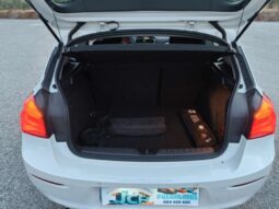 
										BMW Serie 1 full									