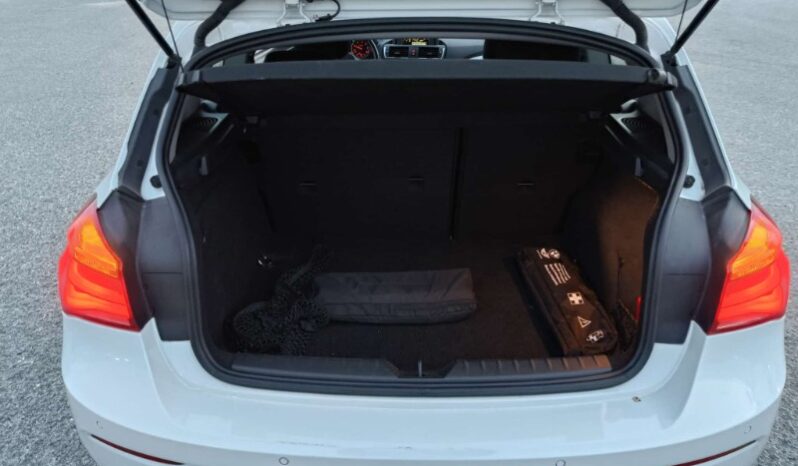 
								BMW Serie 1 full									