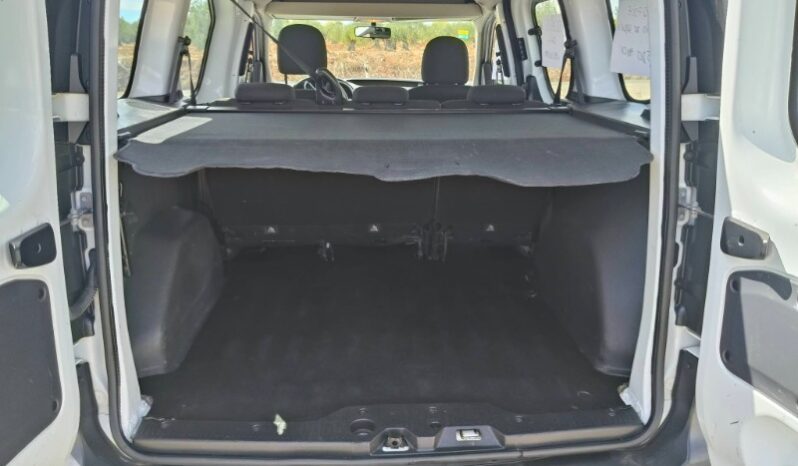 
								Dacia Dokker full									