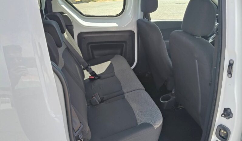 
								Dacia Dokker full									