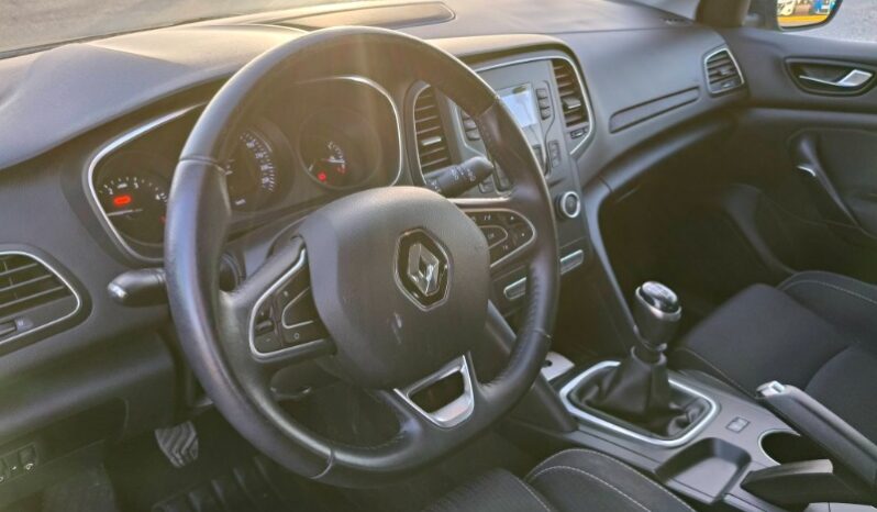 
								RENAULT Megane full									