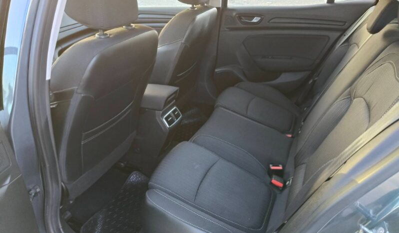 
								RENAULT Megane full									