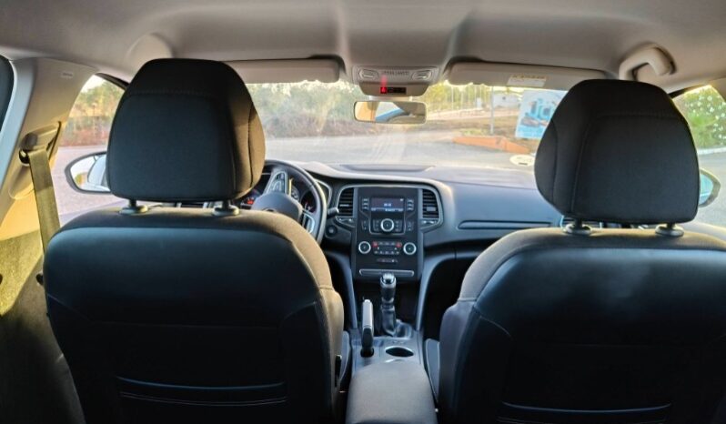 
								RENAULT Megane full									